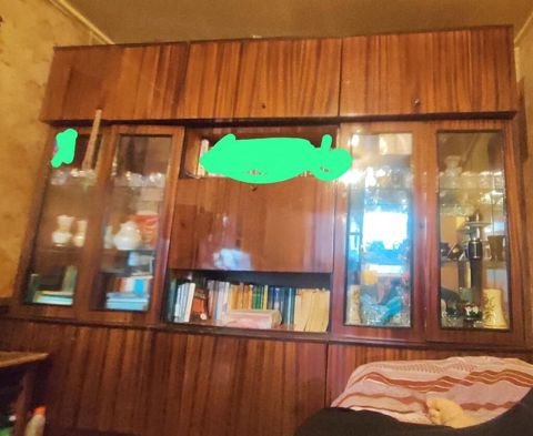 Şifoner böyük 3 yuxarı və 3 aşağı gözü Kitab rəfləri altlı üstlü iki — Bakı