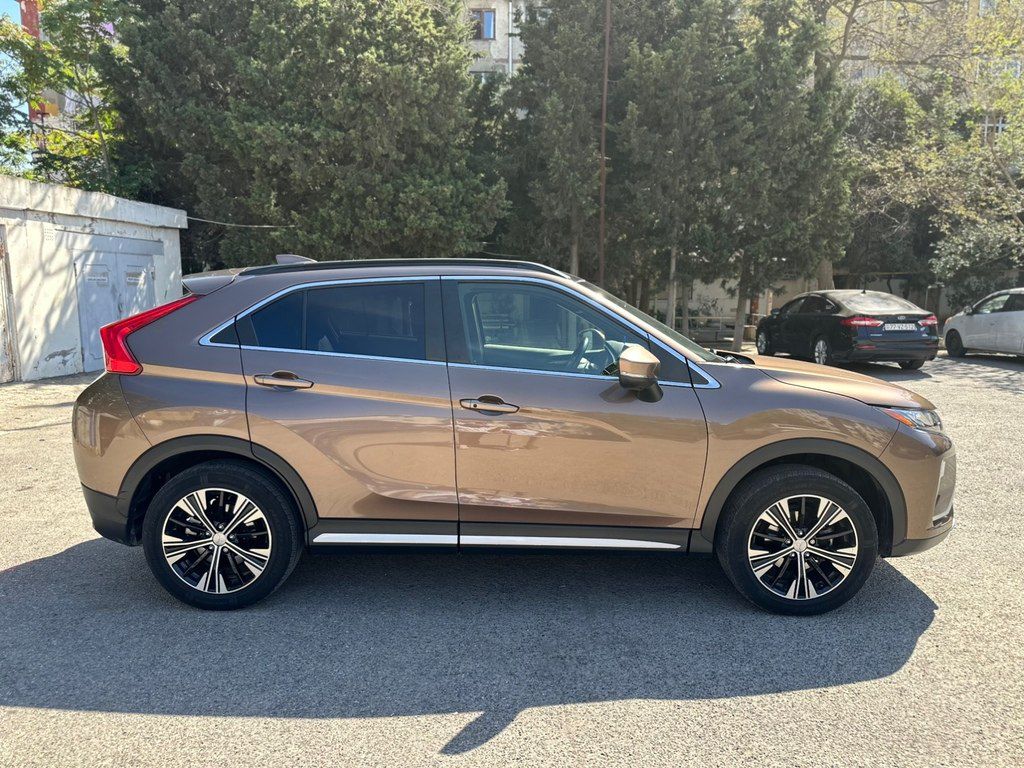 Mitsubishi Eclipse Cross, 1.5 L, 2019 il, 199 559 km — Avtomobillər, Bakı (6)