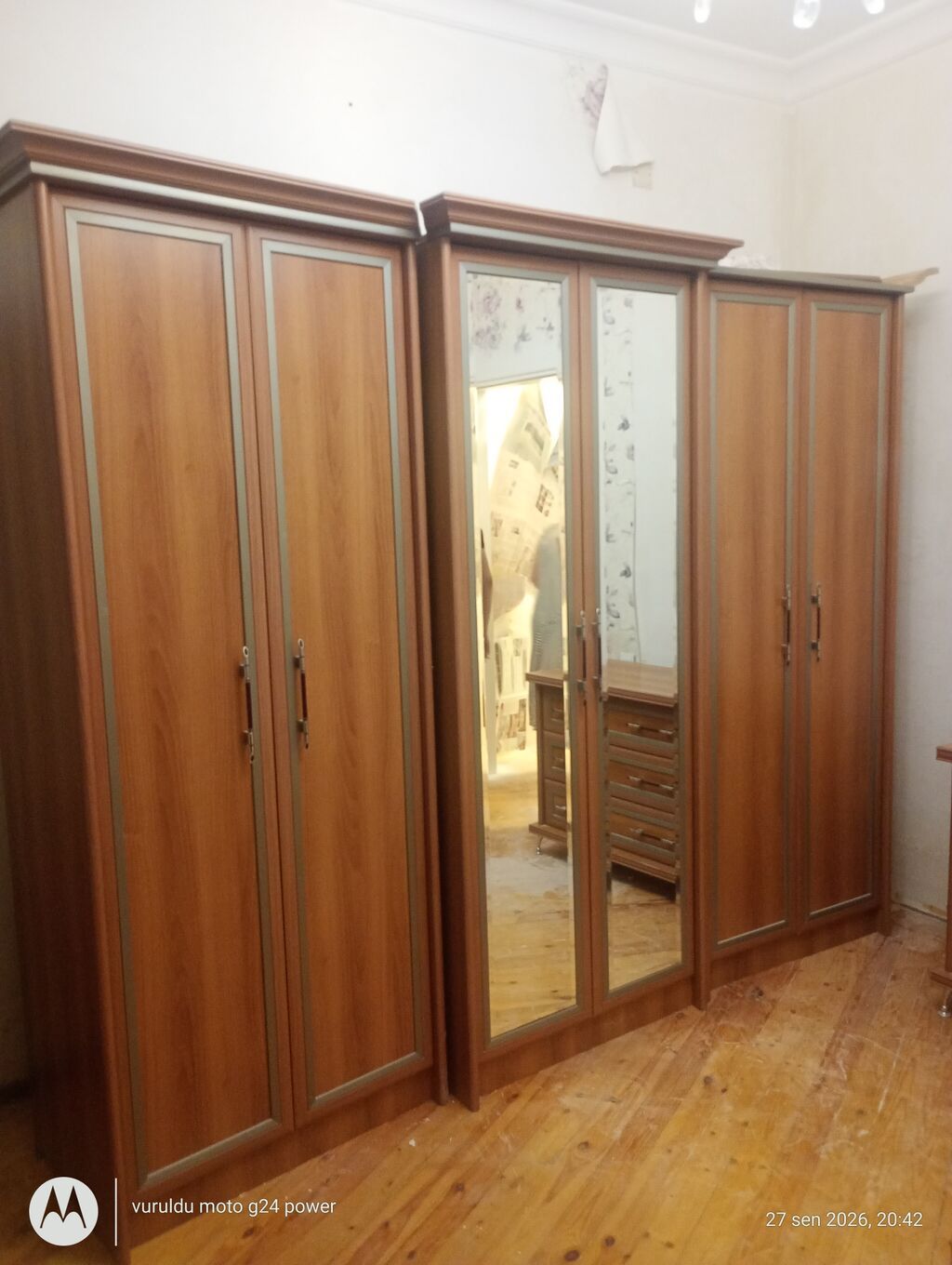 Yataq otağı dəsti – klassik taxta dizayn Komplektə daxildir: - Geniş — Yataq otağı mobilya dəstləri, Bakı (7)
