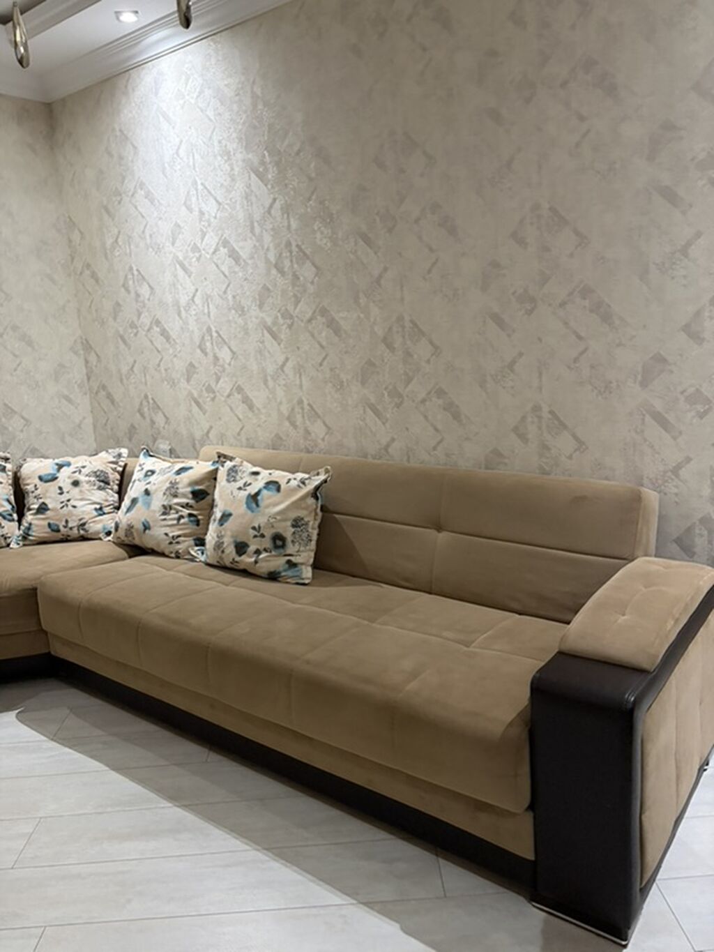 Divan, İşlənmiş, Bazalı — Divanlər, Masazır (4)