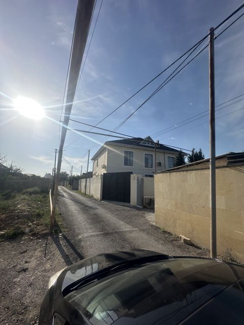 Satılır 7 otaqlı həyət evi/bağ evi 250 m² — Bakı
