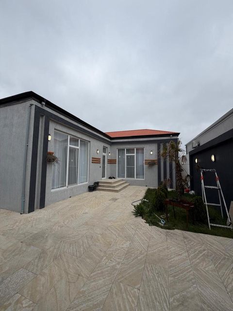 Satılır 4 otaqlı həyət evi/bağ evi 100 m² — Bakı