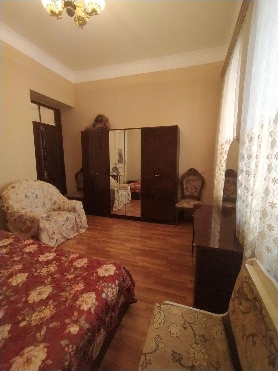Satılır 6 otaqlı köhnə tikili 180 m² — Mənzil, Bakı (6)