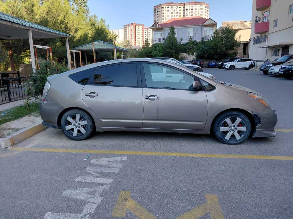 Toyota Prius, 1.5 L, 1.3 kWh, 2008 il, 282 000 km 77-FZ-879 — Avtomobillər, Bakı (2)