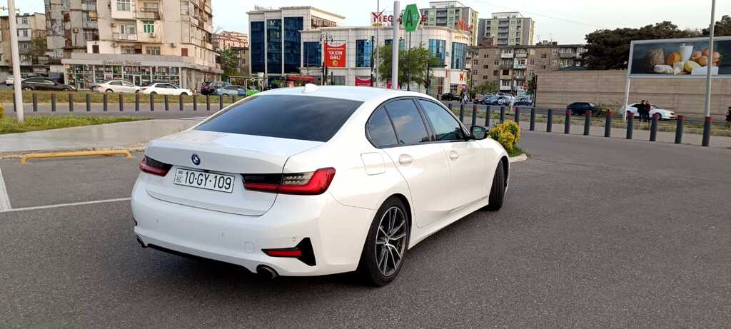 BMW 330, 2.0 L, 2019 il, 32 300 km — Avtomobillər, Bakı (11)