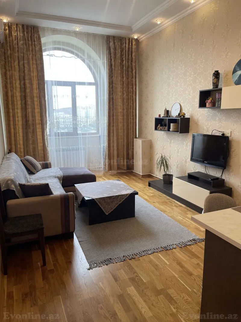 Kirayə verilir 2 otaqlı Mənzil Yeni tikili 50 m² Bakı, Yasamal r., İnşaatçılar m — Bakı