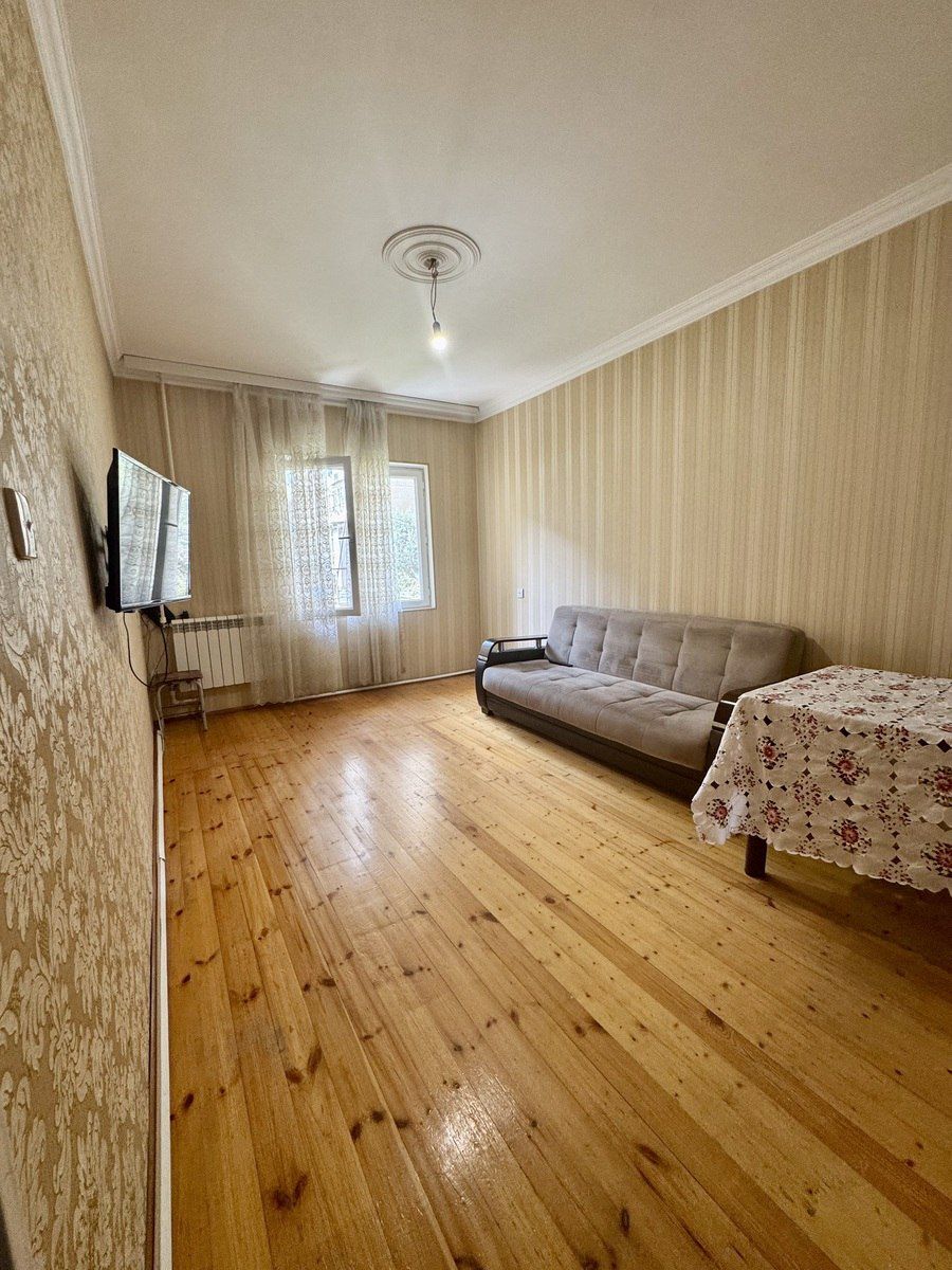 Satılır 2 otaqlı köhnə tikili 65 m² — Mənzil, Bakı (2)