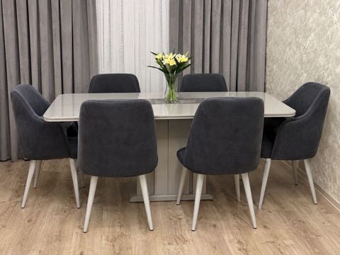 Masa dəsti satılır500₼. Çox baha alınıb. Ünvan — Bakı