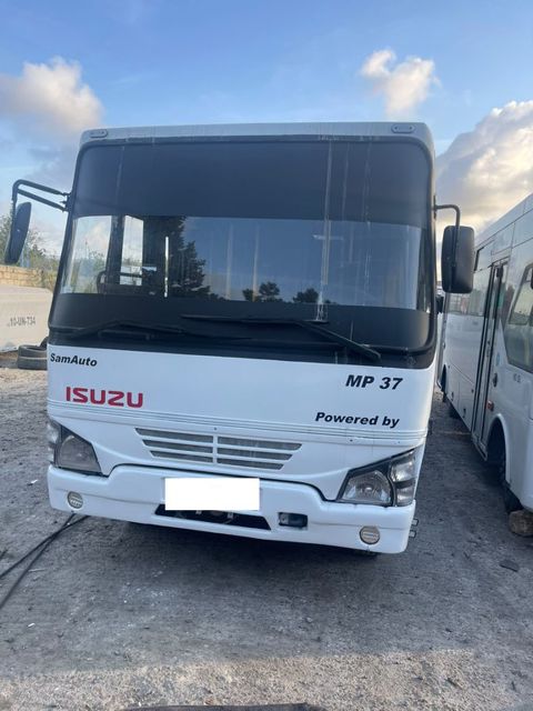 Isuzu NP 37, 4.4 L, 2012 il, 460 000 km — Sumqayıt