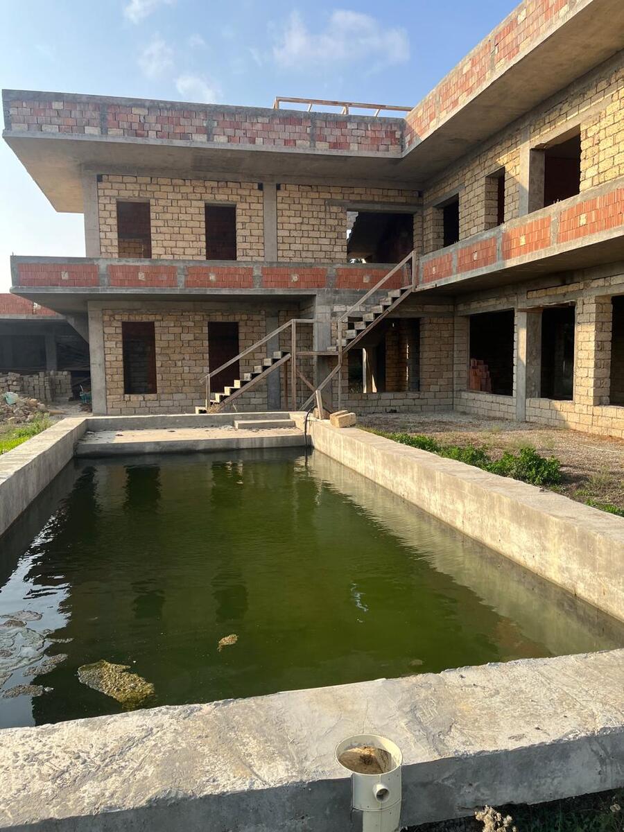 Satılır obyekt 1350 m² — Əmlak, Bakı