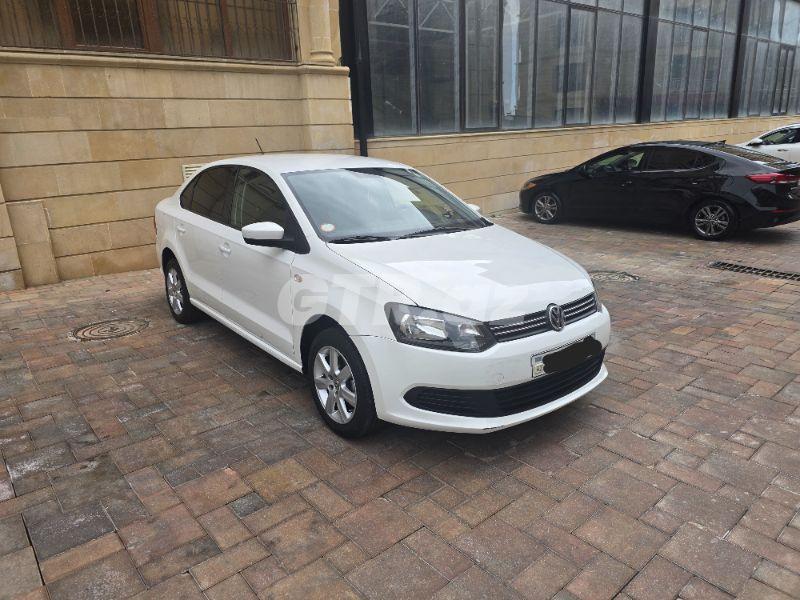 Volkswagen Polo 1.6 L, 2013, 254 000 km — Avtomobillər, Bakı (8)