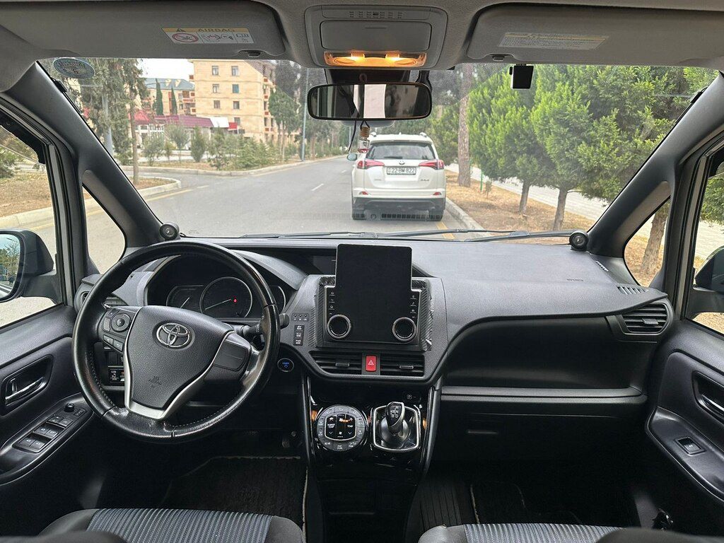 Toyota Voxy, 1.8 L, 1 kWh, 2017 il, 210 000 km — Avtomobillər, Goranboy (9)