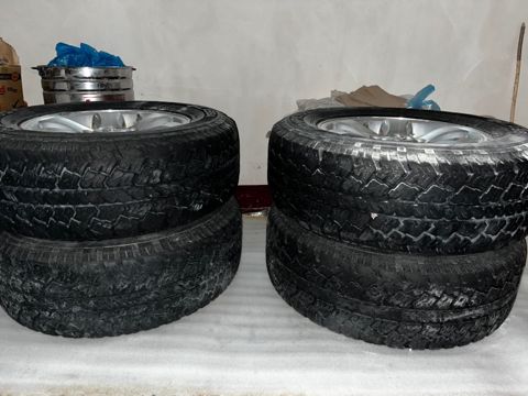 Toyota Prado təkərləri 265/65 R17 — Xaçmaz