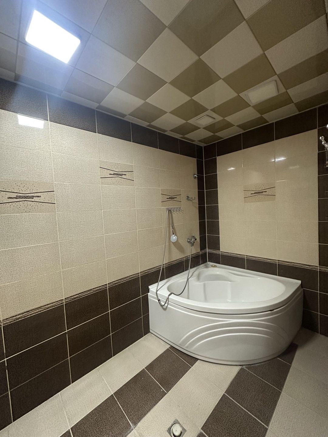 Satılır 3 otaqlı yeni tikili 122 m² — Mənzil, Bakı (9)