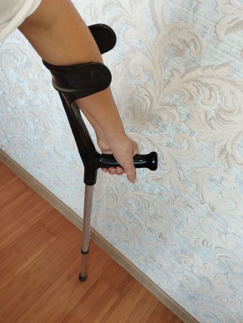 Dirsəkaltı qoltuqağacı (1 ədəd) - Model: ön qollu (dirsəkaltı) tip — Digah