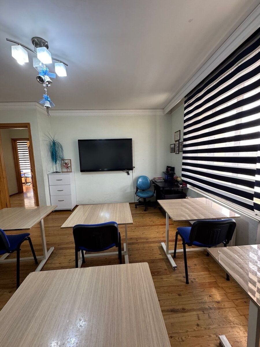 Satılır 8 otaqlı həyət evi/bağ evi 230 m² — Ev, villa, Bakı (8)