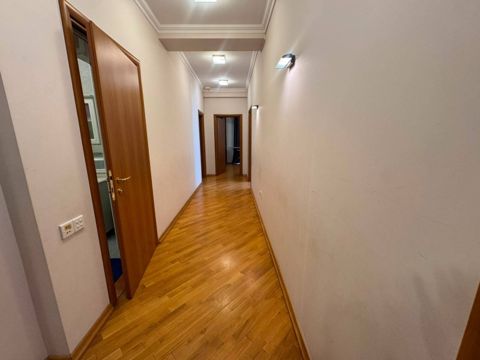 İcarəyə verilir 3 otaqlı yeni tikili 150 m² — Bakı