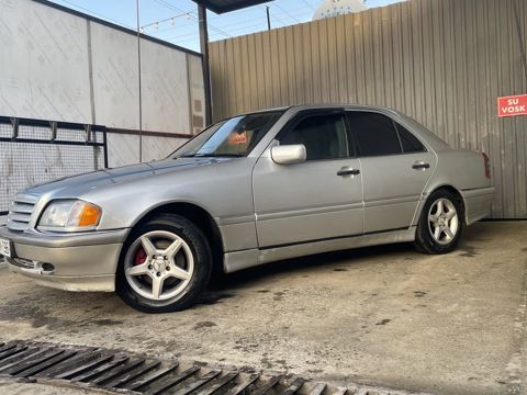 Mercedes C 200, 2.0 L, 1995 il, 600 000 km — Bakı