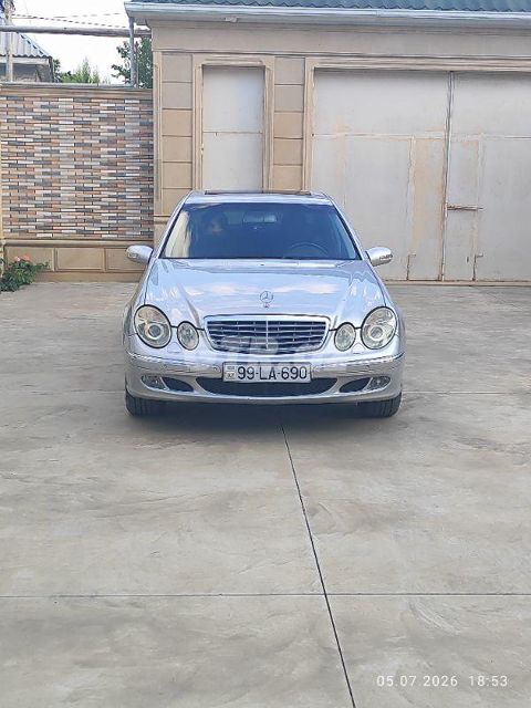 Mercedes E 200 1.8 L, 2003, 281 686 km — Biləsuvar