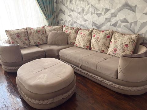 Künc divan, İşlənmiş, Açılan, Bazalı — Bakı