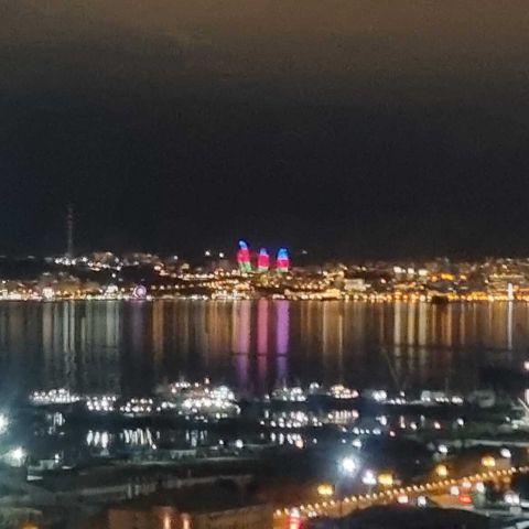 Satılır 4 otaqlı yeni tikili 146 m² — Bakı