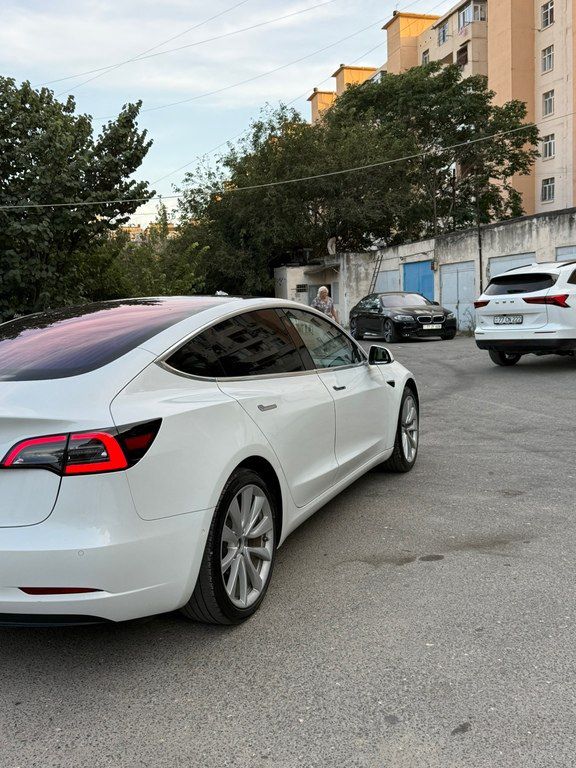Tesla Model 3, 75 kWh, 2018 il, 104 000 km — Avtomobillər, Bakı (3)