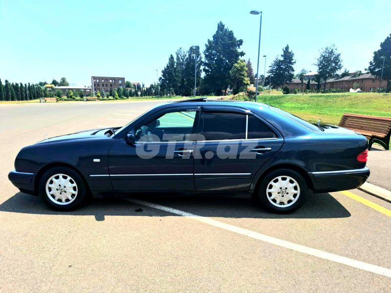 Mercedes E 240 2.4 L, 1998, 219 000 km — Avtomobillər, Gəncə (3)
