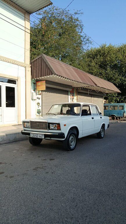 Lada (VAZ) 2107, 1.6 L, 2009 il, 83 000 km 20-DZ-447 — Avtomobillər (2)