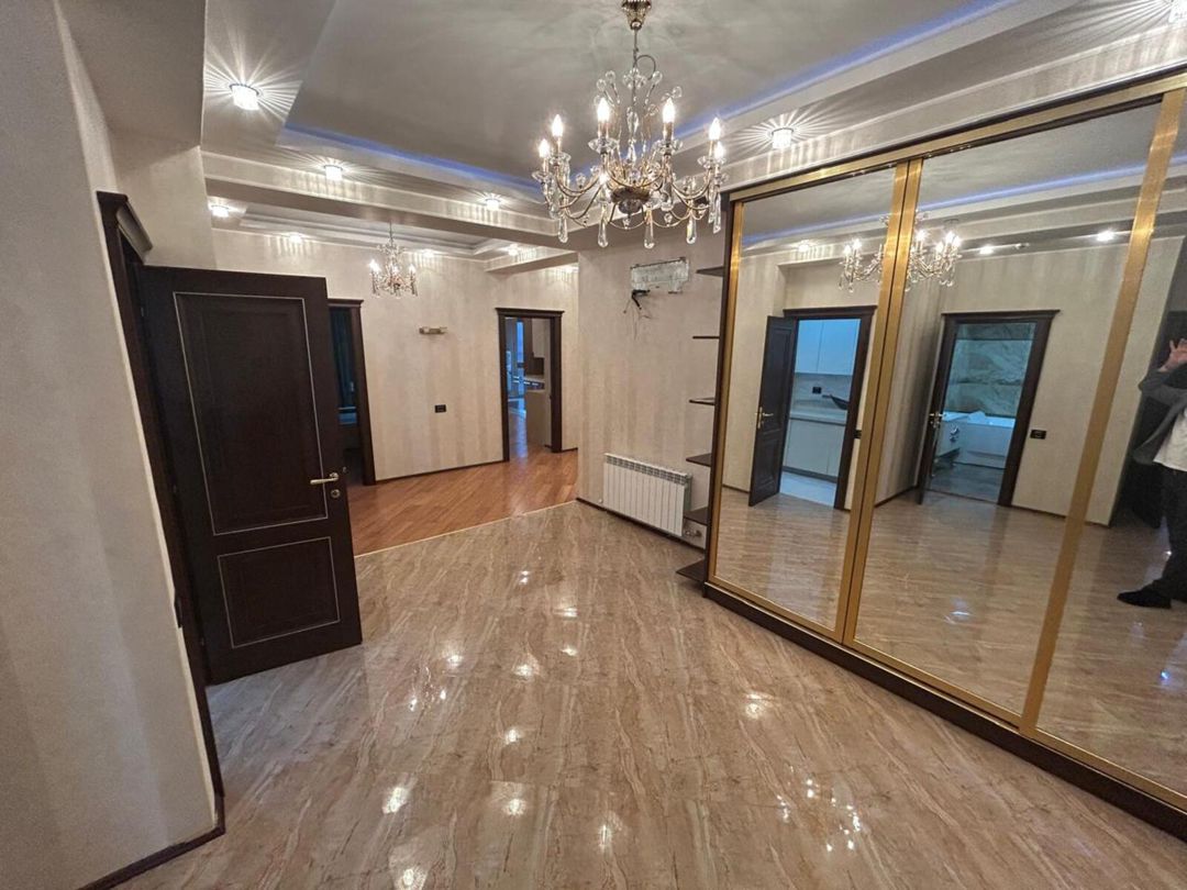 İcarəyə verilir 3 otaqlı yeni tikili 192 m² — Mənzil, Bakı (5)