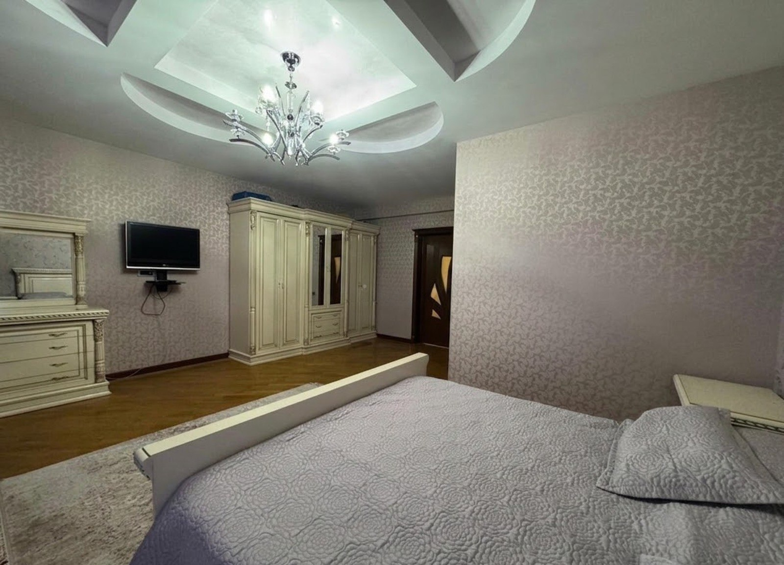 4 otaqlı mənzil 240 m² satılır — Mənzil, Bakı (10)
