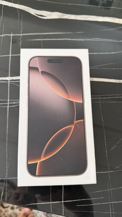 IPhone 15 Pro, Natural Titanium, Face ID — Bakı