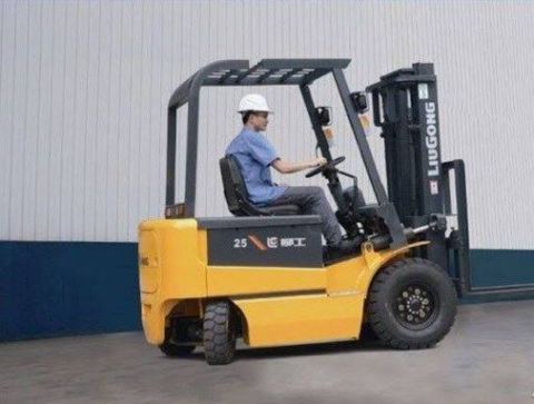 Avtokar sürücüsü işi axtarıram — İş axtarıram