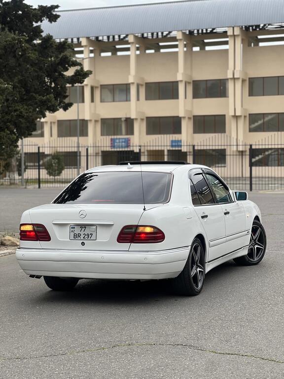 Mercedes E 320, 3.2 L, 1998 il, 264 959 km 77-BR-297 — Avtomobillər, Sumqayıt (4)