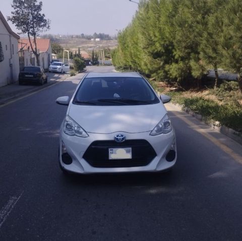 "Toyota Aqua Prius 2016" icarəsi — Bakı