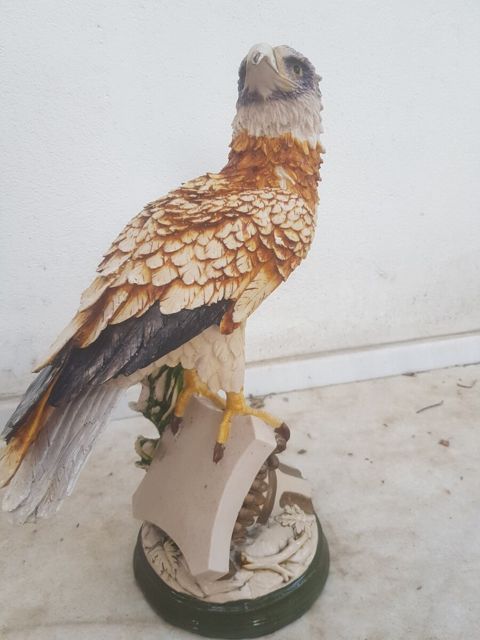 Qartal dekor üçün heykəlcik — Bakı