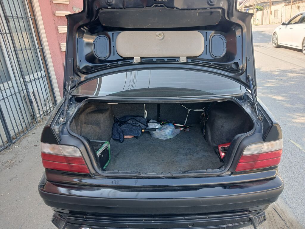BMW 3 series: 1.8 l 1992 il Sedan 10-NS-318 — Avtomobillər, Digah (9)