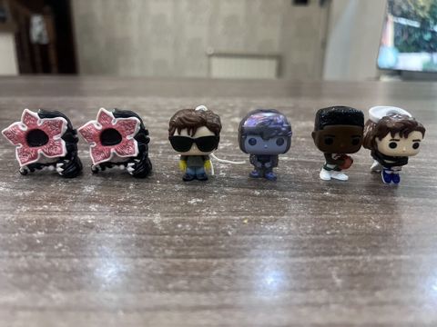 Məhsul: Kinder Joy x Stranger Things – Funko minifiqurları — Digah