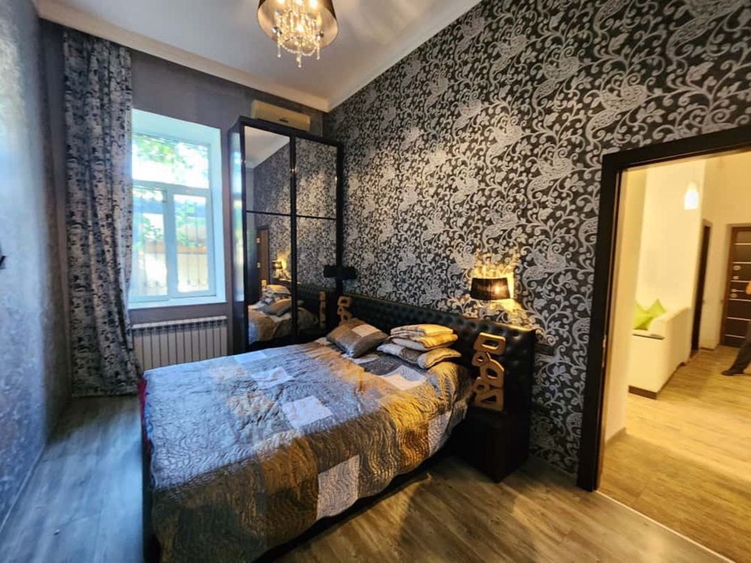 İcarəyə verilir 2 otaqlı köhnə tikili 80 m² — Mənzil, Bakı (4)
