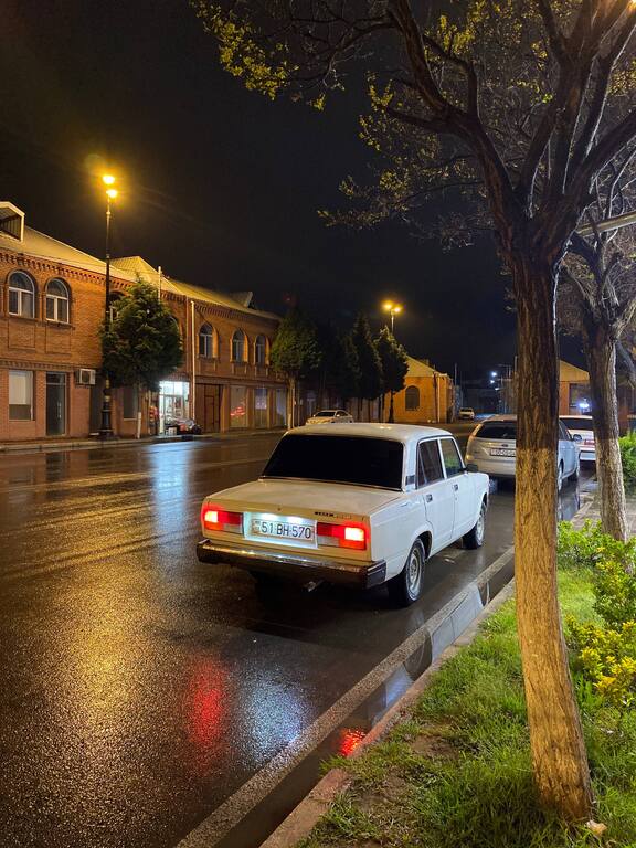 Lada (VAZ) 2107, 1.6 L, 2000 il, 100 000 km 51-BH-570 — Avtomobillər, Samux (6)