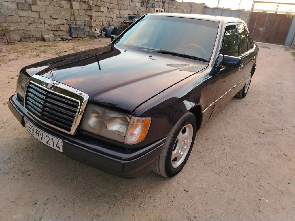 Mercedes 200 D, 2.0 L, 1990 il, 299 908 km 99-RV-214 — Avtomobillər, Bakı (3)