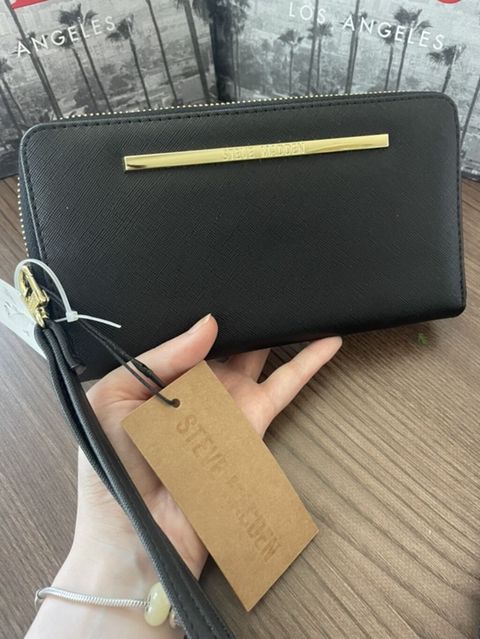 Steve Madden qadın pulqabısı / wristlet - Rəng: qara - Material — Bakı