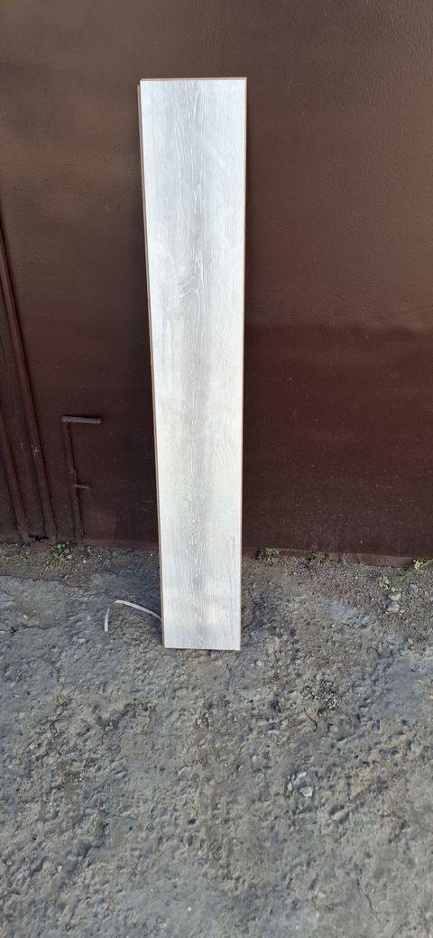 Laminat usten cixma yaxsi vezziyetdir 50 kv var 1.25 sm 20 sm 1 kv — Digah