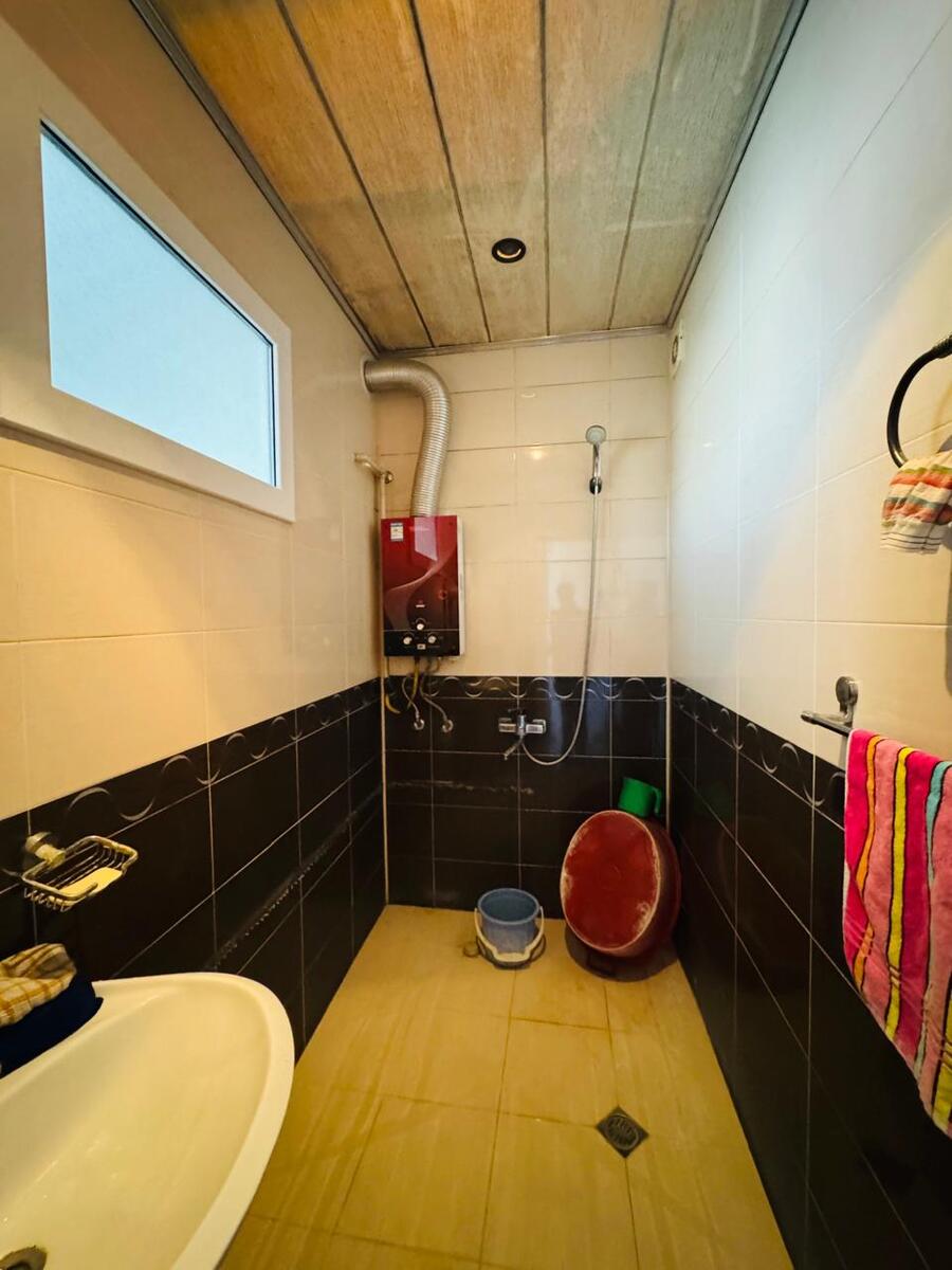 Satılır 4 otaqlı köhnə tikili 100 m² — Mənzil, Bakı (6)