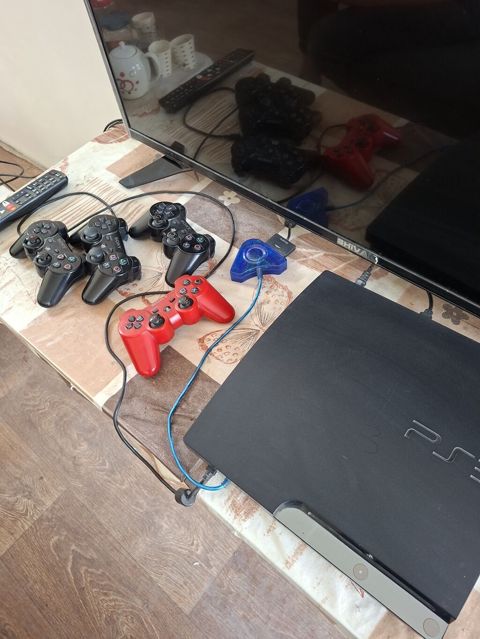 PS3 (PlayStation 3) Slim oyun konsolu dəsti Komplekt: - PS3 Slim — Şəki