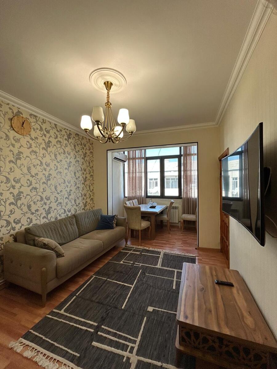 Satılır 3 otaqlı köhnə tikili 85 m² — Mənzil, Bakı (2)