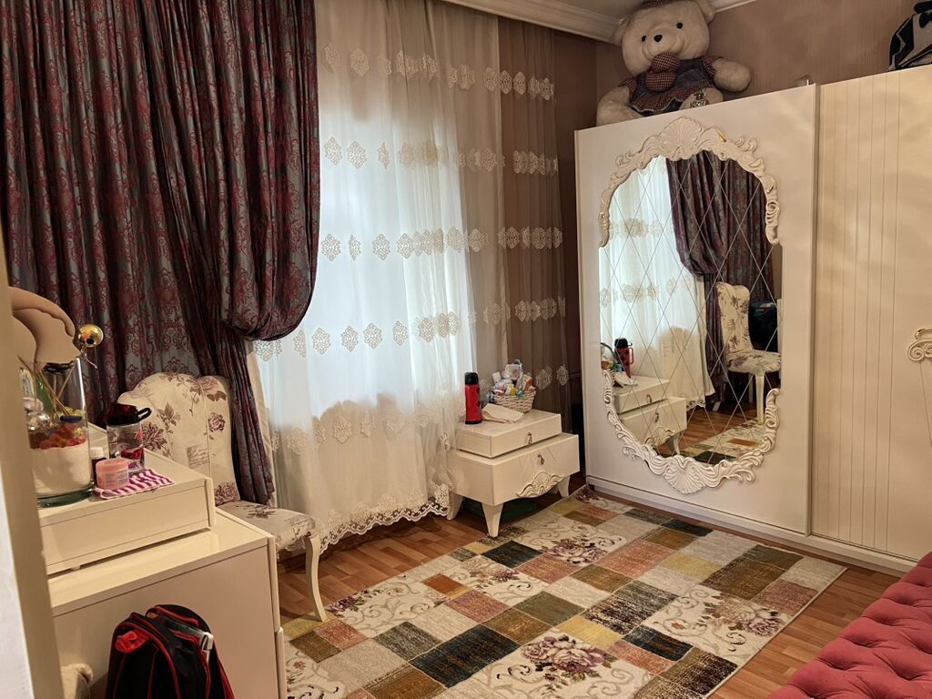 Salam Hövsnda ev ve abyek satıllır Senet kupçadı Merkezdedi Abyekt — Yataq otağı mobilya dəstləri, Bakı