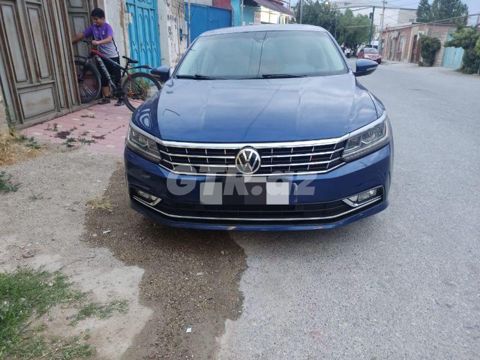 Volkswagen Passat 1.8 L, 2017, 187 000 km — Bakı