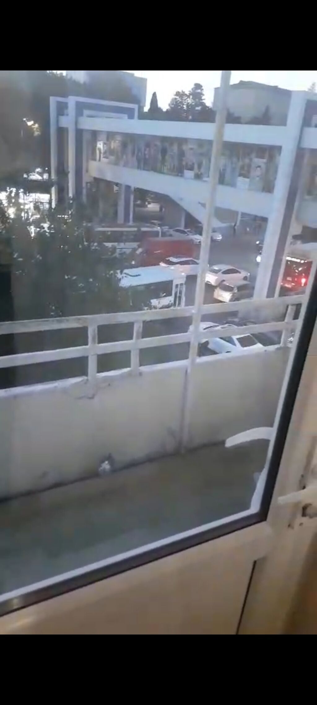 Binəqədide pasiyolka kirovda dûz keçidin yanında 5/3 mertebesinde 2 — Mənzil, Bakı (4)