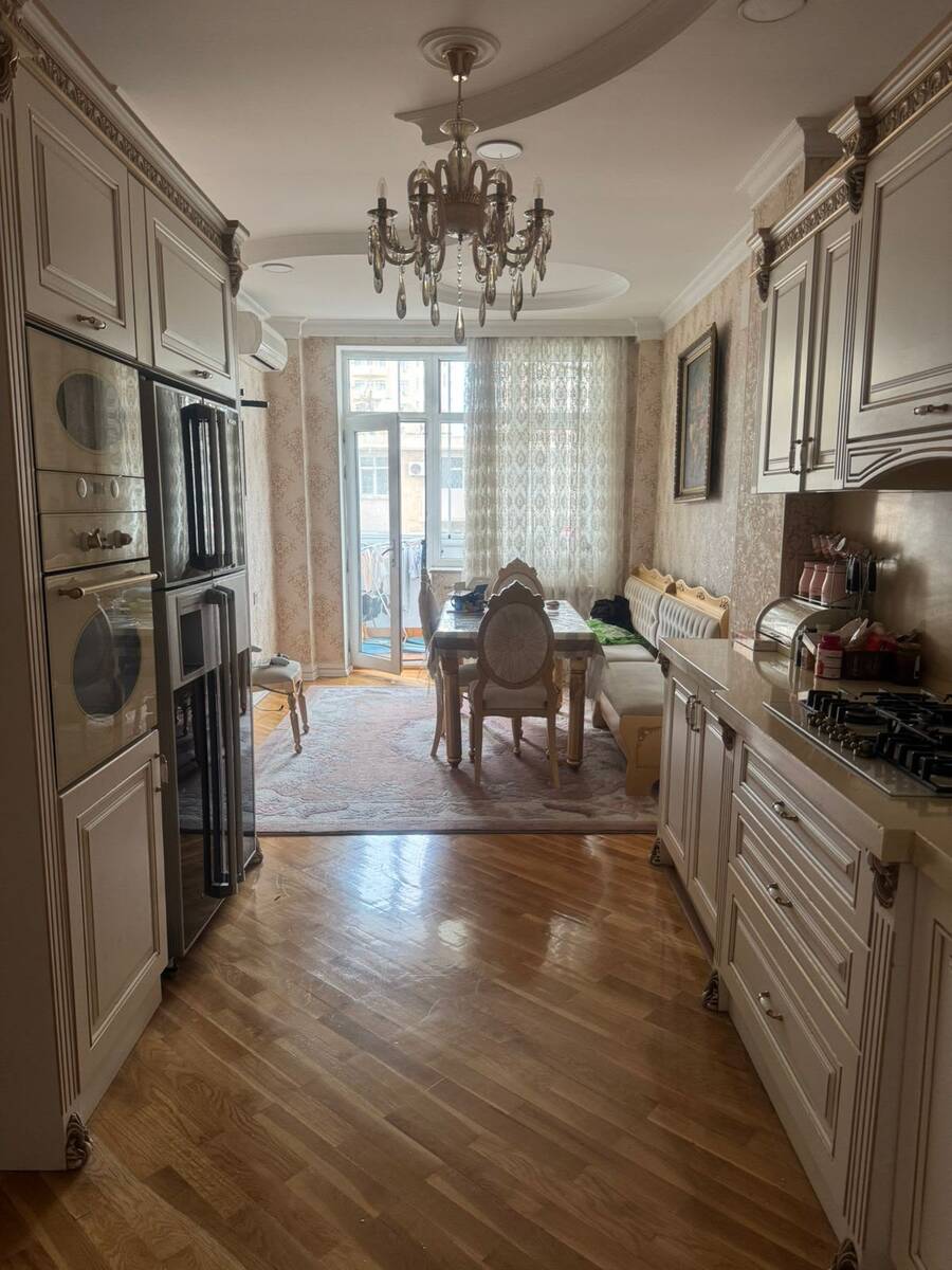 Satılır 4 otaqlı yeni tikili 192 m² — Mənzil, Bakı (7)