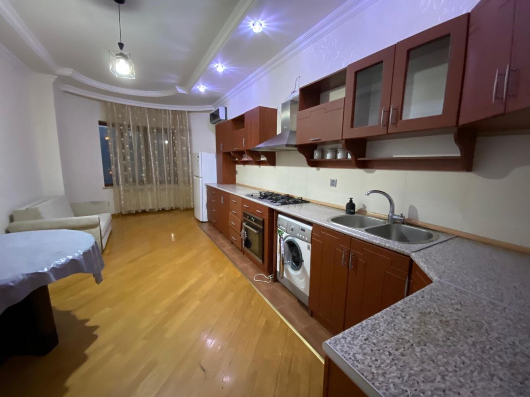 Satılır 3 otaqlı yeni tikili 150 m² — Mənzil, Bakı (9)